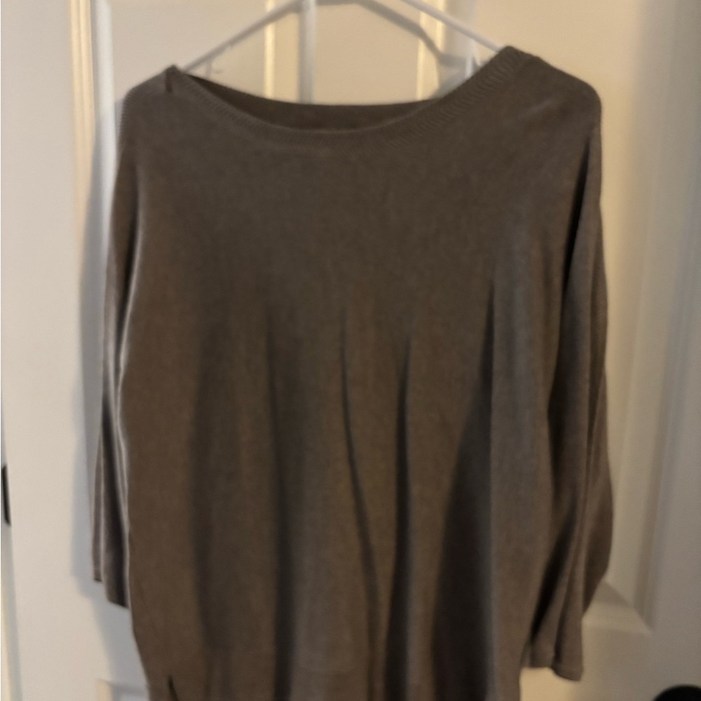 Chico's Size 2 Charcoal Knit Top